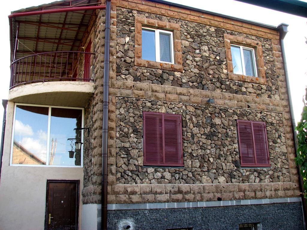 Three Jugs B&B Jrvezh Extérieur photo
